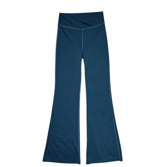 GAP Other - GapFit Teen Crossover Flare Leggings in Green - Size 18/20